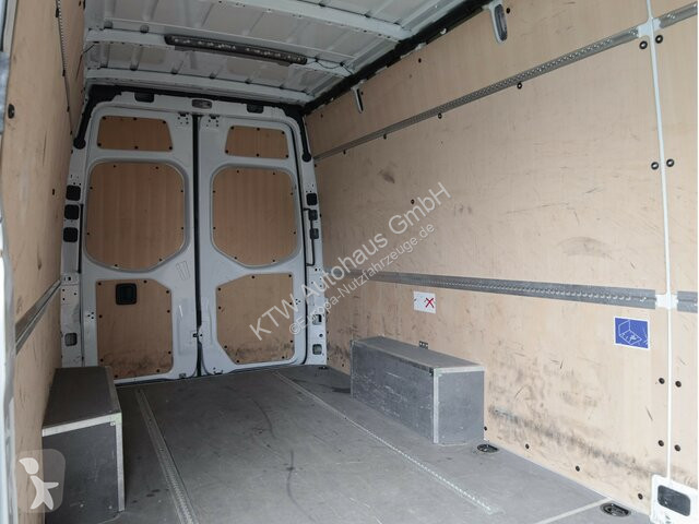 Veículo utilitário Mercedes Sprinter 317...