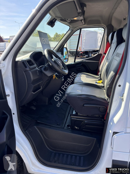 Samochód dostawczy Renault