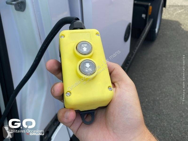 Samochód dostawczy Renault