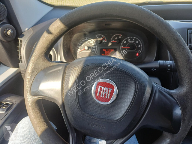 Véhicule utilitaire Fiat FIORINO