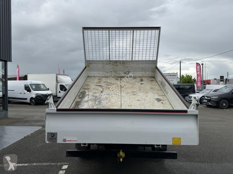 Véhicule utilitaire Renault 2.3