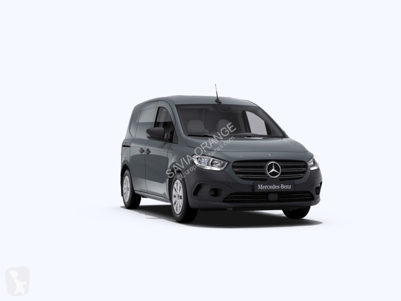 Véhicule utilitaire Mercedes 112 CDI Fourgon...