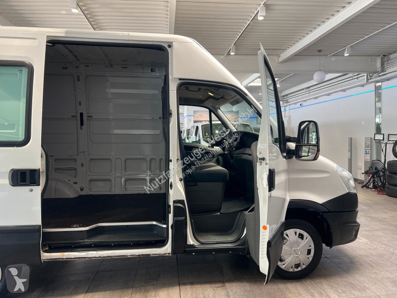 عربة نفعية Iveco 29L11 *Hochdach*AHK*