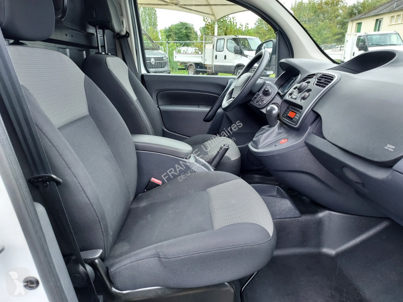 Коммерческий автомобиль Renault KANGOO II...