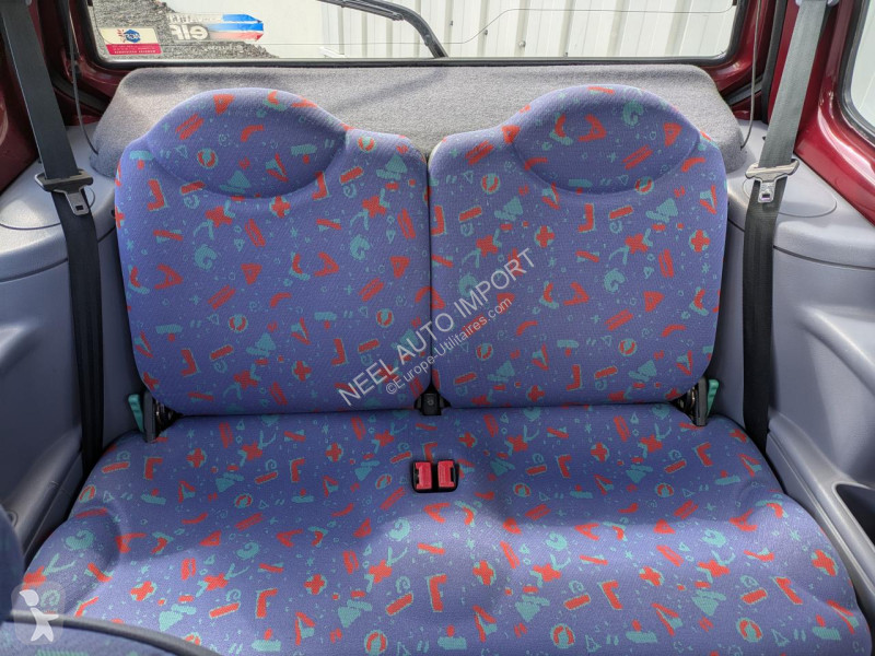 Renault TWINGO 1.2I 55CH BVM5 Transporter