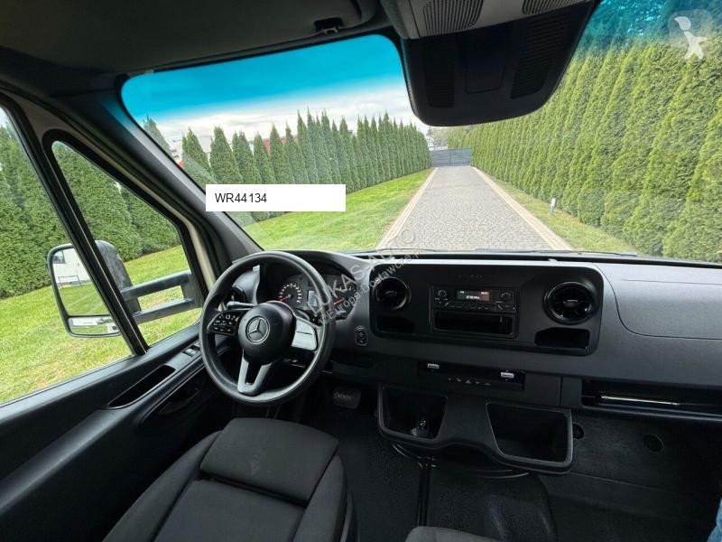 عربة نفعية Mercedes SPRINTER