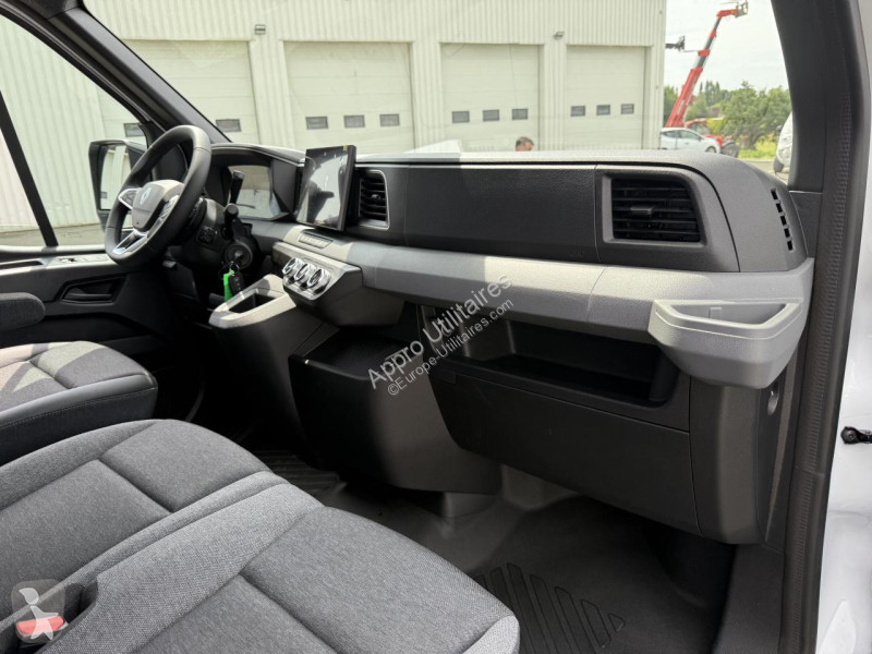 Véhicule utilitaire Renault MASTER 3t5 L2H2 2.0...