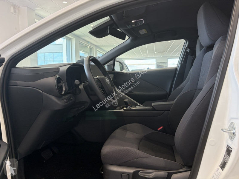 Furgoneta Toyota (2) 1.8 Hybride 140 Design