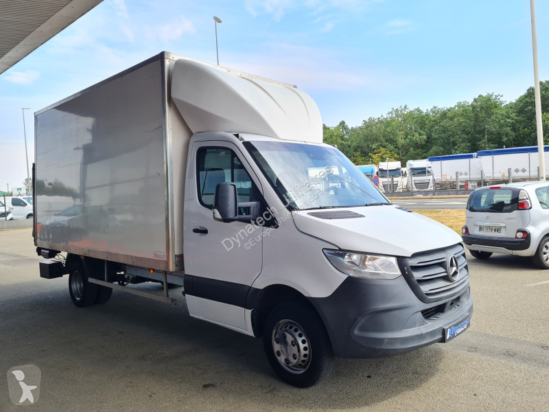 Véhicule utilitaire Mercedes