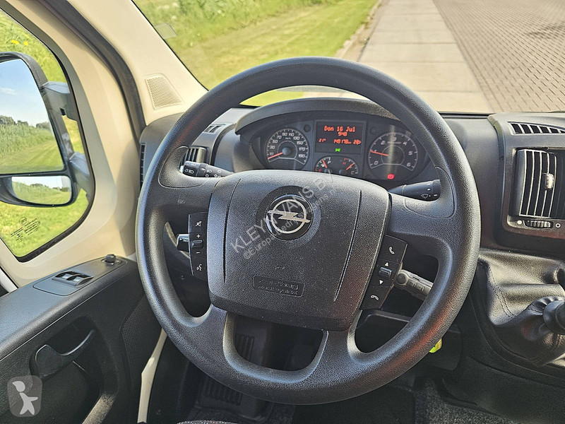 Furgoneta Opel 2.2 Bakwagen Laadklep!
