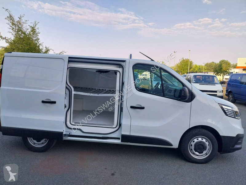 Nyttofordon Renault TRAFIC FGN L1H1 2800 KG...