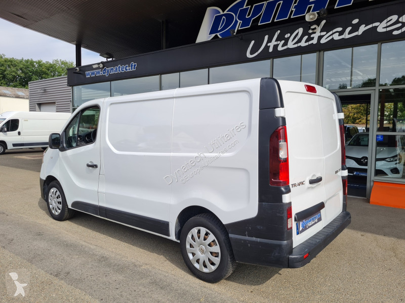Véhicule utilitaire Renault TRAFIC III FG L1H1...