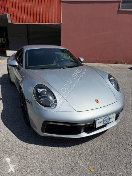 Véhicule utilitaire Porsche