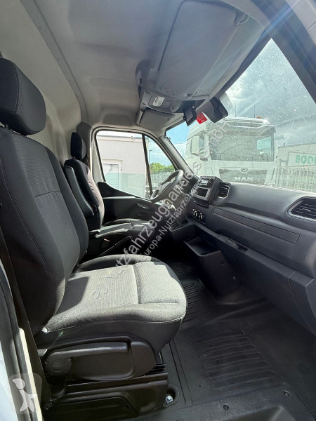 Renault Klubb KL26 Transporter