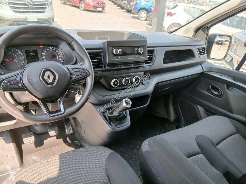 عربة نفعية Renault IV