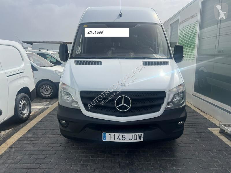 Véhicule utilitaire Mercedes 513