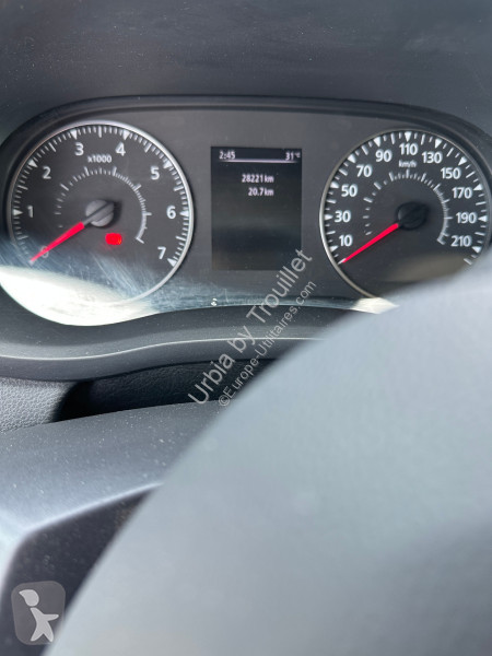 عربة نفعية Renault 20M3 145 CV FOURGON HAYON 3,5 T