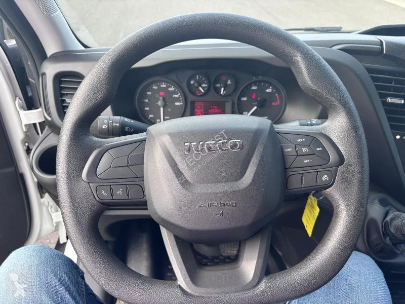 Véhicule utilitaire Iveco CCb 35C16 - 3.0L -...