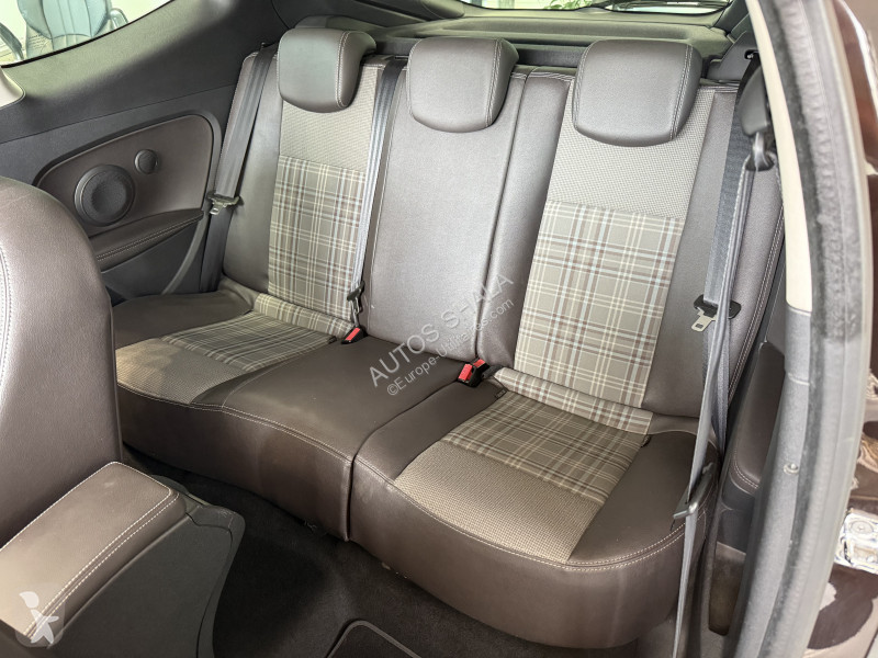 عربة نفعية Renault MEGANE III COUPE 1.4 TCE...