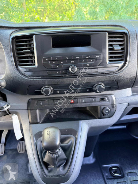 عربة نفعية Toyota LONG 120 D-4D BVM6 DYNAMIC
