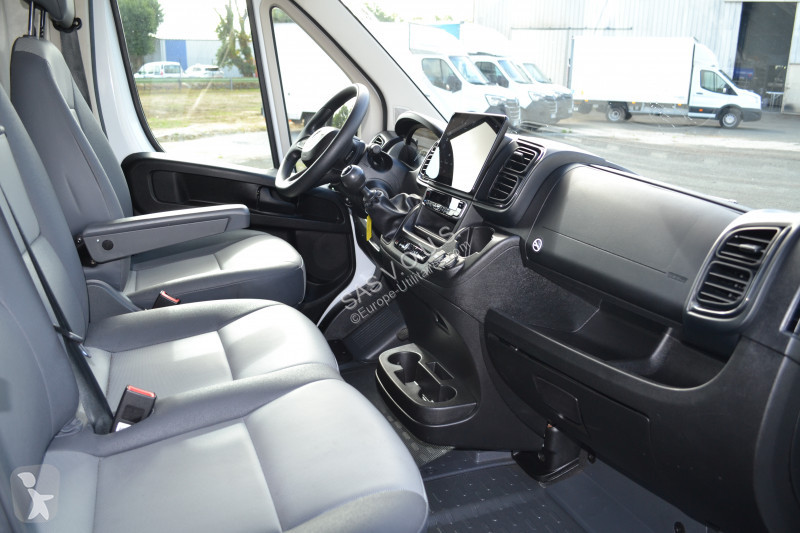 Лекотоварен автомобил Peugeot PEUGEOT BOXER FG...