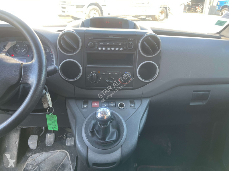 عربة نفعية Peugeot