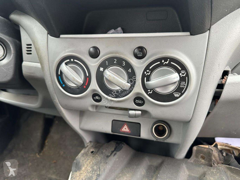 Véhicule utilitaire Suzuki