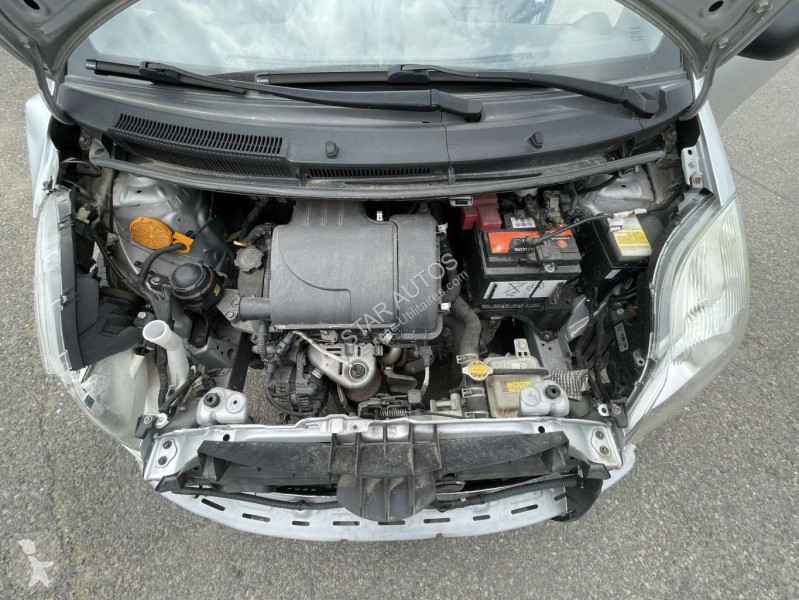 عربة نفعية Toyota