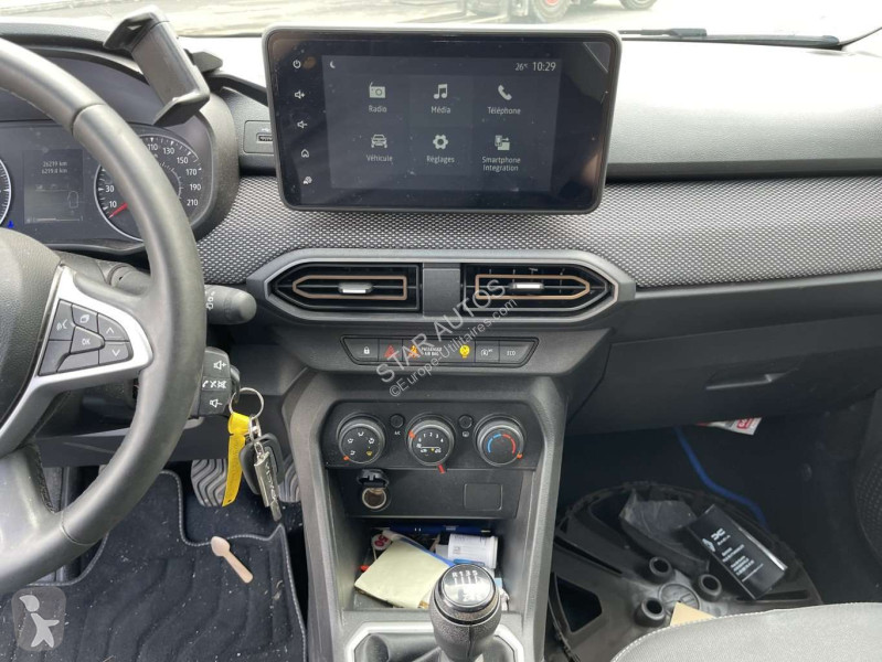 عربة نفعية Dacia