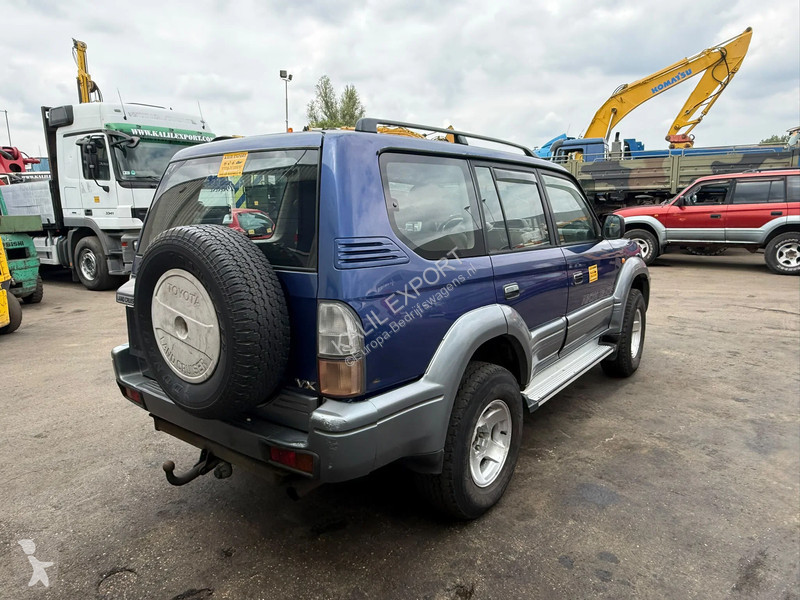 Toyota 4x4 4DW - 5 Seats - Automatic Gearbox -...