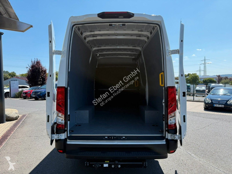 عربة نفعية Iveco 35S18HA8 V Kastenwagen *R...