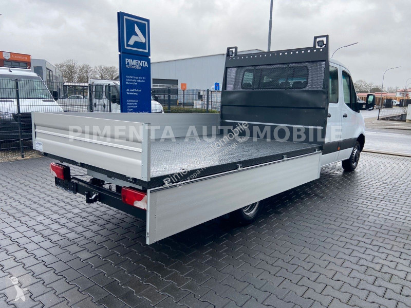Furgoneta Mercedes 517 43 DOKA 5t PRITSCHE AHK...