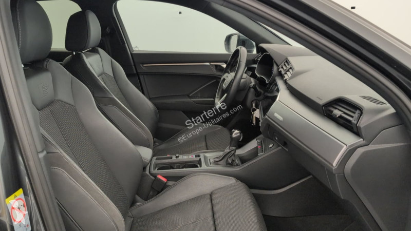Audi Q3 Transporter