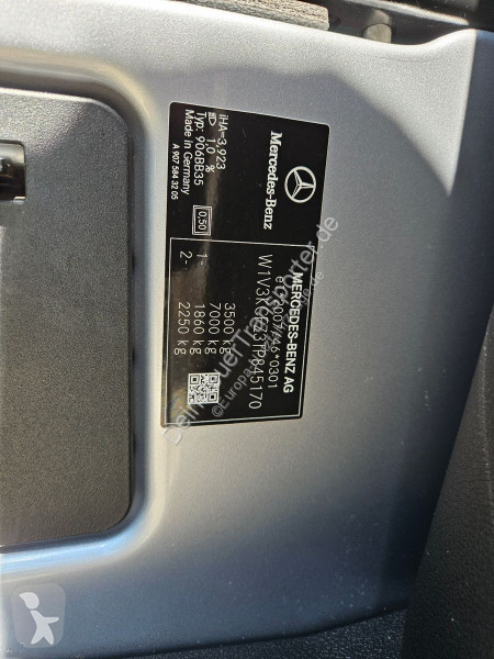 Mercedes 317 CDI...