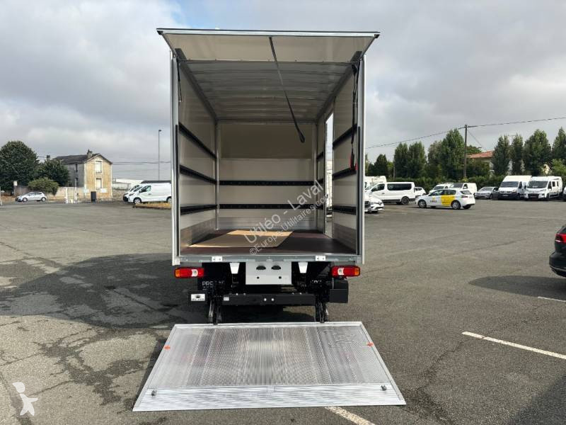 Furgoneta Iveco
