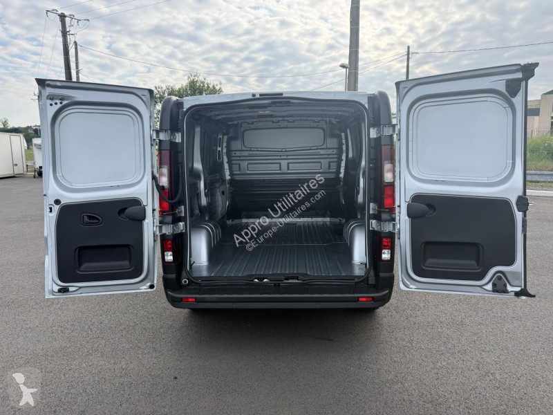 Véhicule utilitaire Renault TRAFIC 3T0 L1H1...