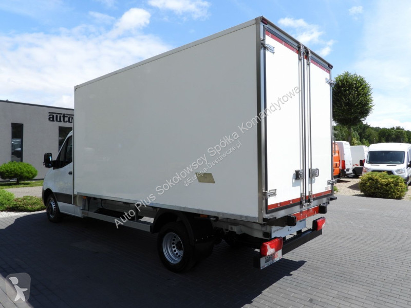 Коммерческий автомобиль Mercedes 25OXER