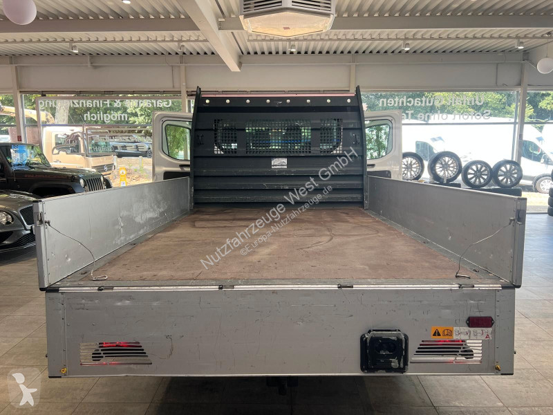 عربة نفعية Ford TDI Maxi DoKa...