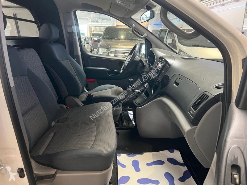 Samochód dostawczy Hyundai H-1  2,5 CRDI...