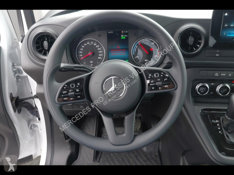 عربة نفعية Mercedes e Long Pro