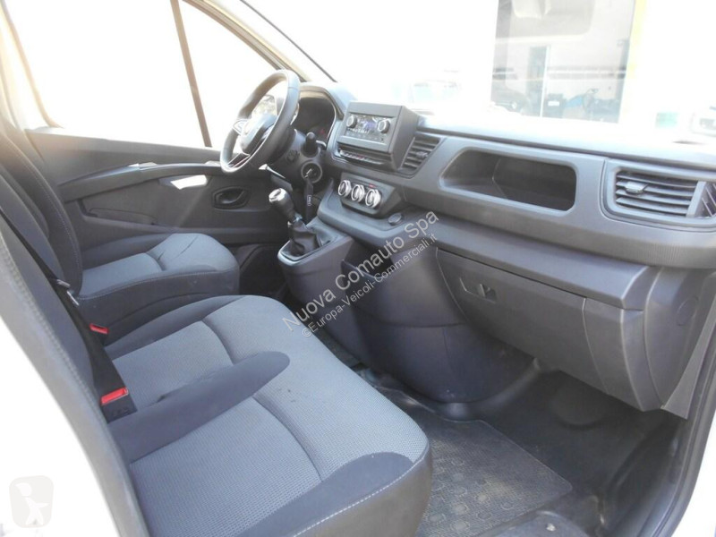 عربة نفعية Renault IV