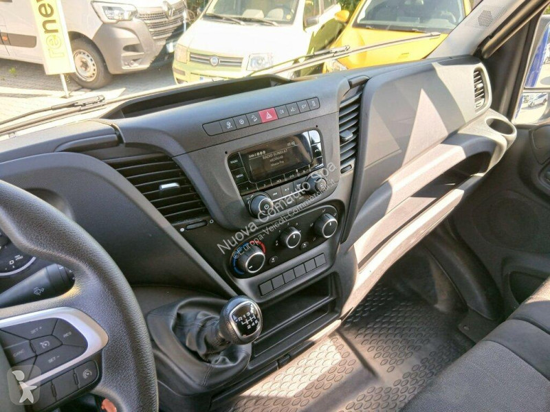 Furgoneta Iveco V