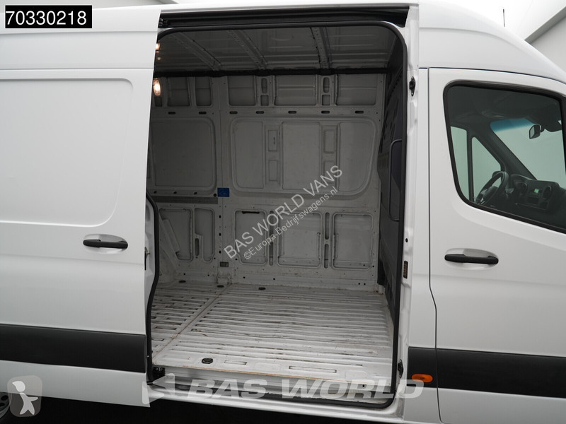 Véhicule utilitaire Mercedes 112 L2H2 100%...