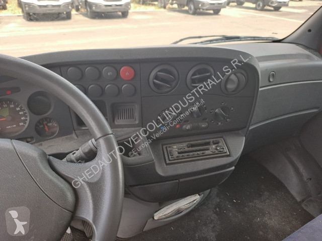 Furgoneta Iveco IVECO DAILY 35C12 CON CENTINA