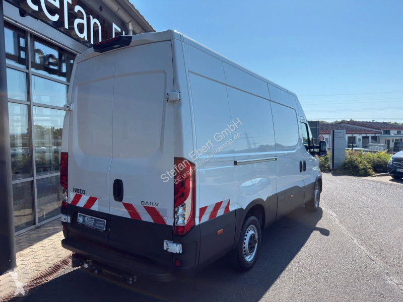 Furgoneta Iveco Iveco 35S14 *R3.520mm*AHK*Kamera*