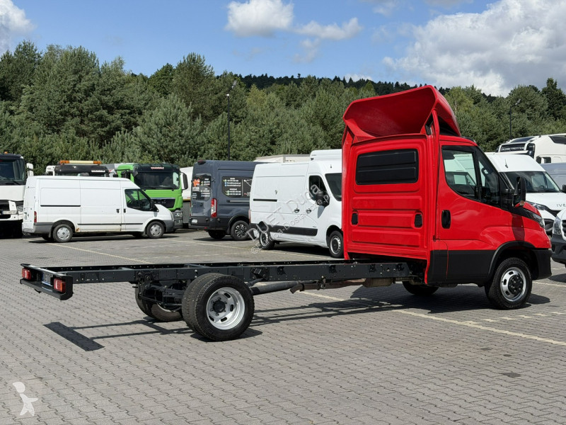 Лекотоварен автомобил Iveco