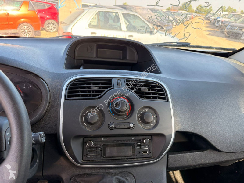عربة نفعية Renault RENAULT II 1.5 BlueDCi 95...