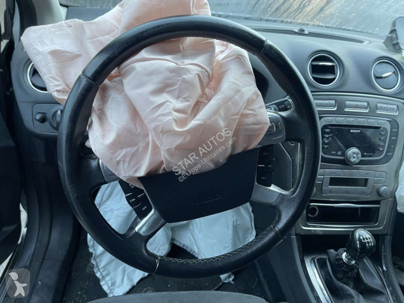 عربة نفعية Ford