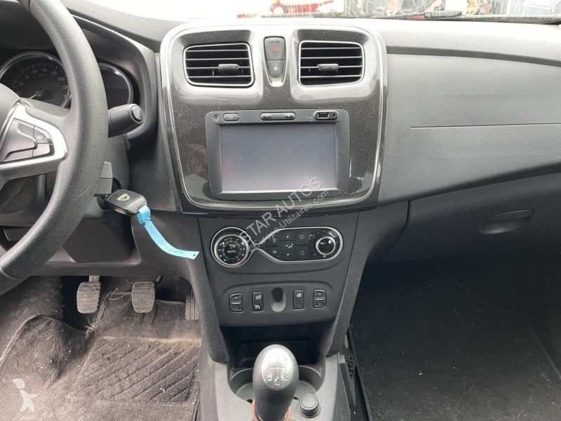 عربة نفعية Dacia