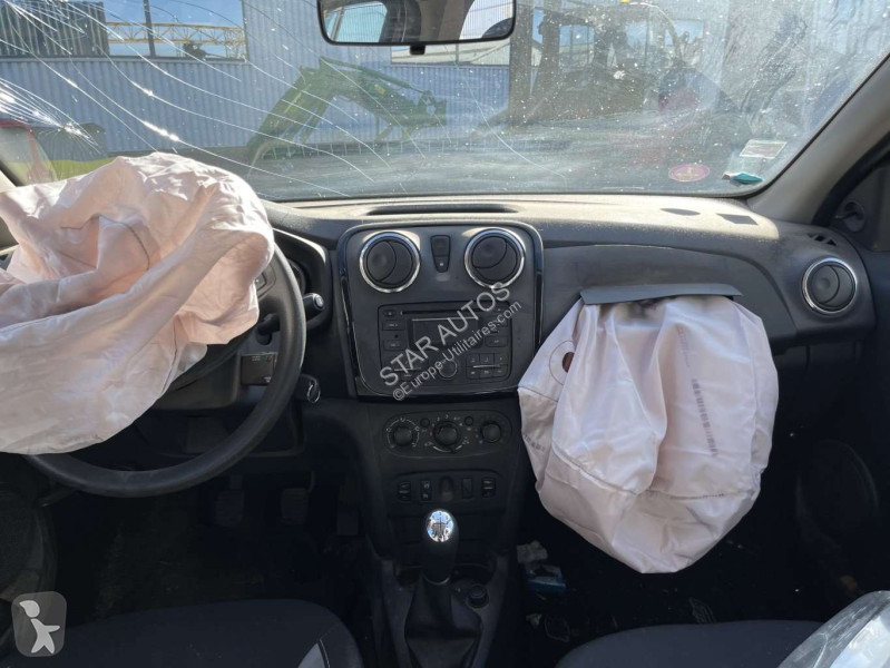 Samochód dostawczy Dacia